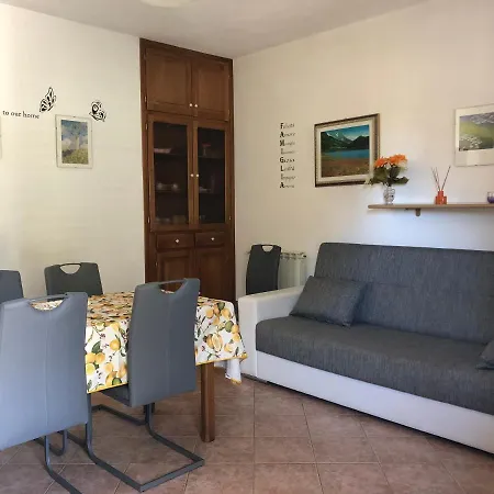 Appartamento In Andreina
